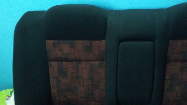 เบาะหลังโว 4 สภาพดี เบาะหลังโว 4 สภาพดี