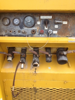 ขาย air compressor airman 265 CFM 8 bar เครื่อง Isuzu 4BD1 สภาพดีพร้อมใช้ ขาย air compressor airman 265 CFM 8 bar เครื่อง Isuzu 4BD1 สภาพดีพร้อมใช้