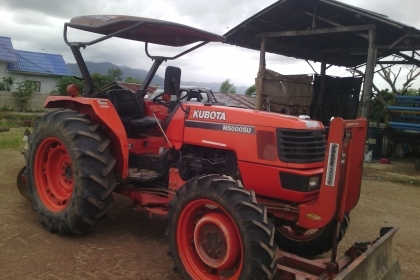 รถไถคูโบต้า M 5000รถเดิมอุปกรณ์ครบพร้อมใช้เล่มพร้อมปี53เล่มติดมือ 370000