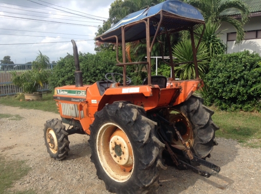 ขายคูโบต้า KUBOTA L1-26 เครื่องดี เกียร์ดี สภาพเยี่ยม พร้อมผาน3 ครับ