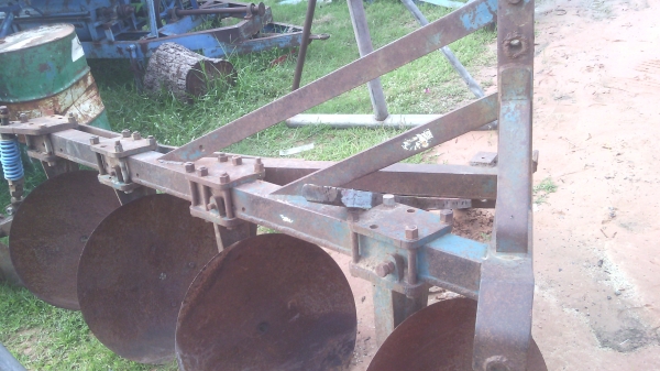 ขายหางสี่โครงสี่ptลำนาลายพร้อมใช้งานใช้กับรถไถรุ่นใหญ่นะครับ