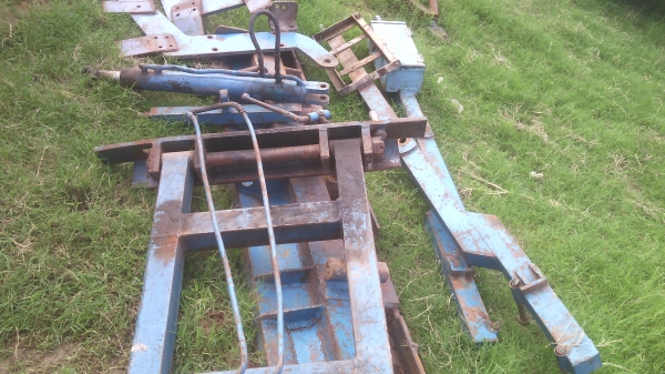 ขายชุดใบมีดดันหน้าฟอร์ดมีคานกระบอกแปบคอลโทลครบชุด ขายชุดใบมีดดันหน้าฟอร์ดมีคานกระบอกแปบคอลโทลครบชุด