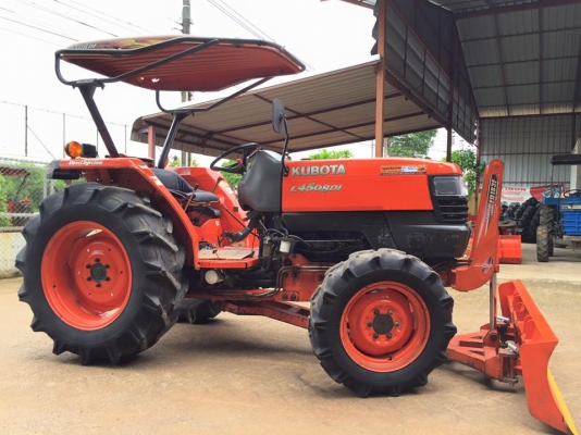 ขายรถไถKubota L4508DI (4WD) พร้อมใบมีดหน้าและผานพรวน รถพร้อมใช้งาน ขายรถไถKubota L4508DI (4WD) พร้อมใบมีดหน้าและผานพรวน รถพร้อมใช้งาน