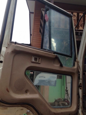 ขายรถสิบล้อสองเพลามิชซู527MAเกียร์ฮิตตั้นเครื่องเปลี่ยนใหม่กระบะดั้มของ3มิต ขายรถสิบล้อสองเพลามิชซู527MAเกียร์ฮิตตั้นเครื่องเปลี่ยนใหม่กระบะดั้มของ3มิต