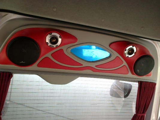 ขายด่วนซาวด์ประตูหลังรถตู้