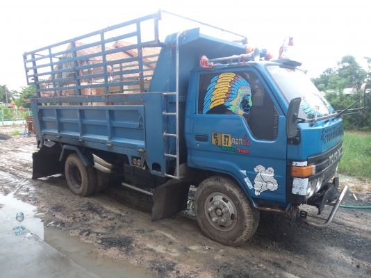 ขาย200000บาทรถ6ล้อ 115แรง สภาพสวยพร้อมใช้งาน เอกสารพร้อมโอน