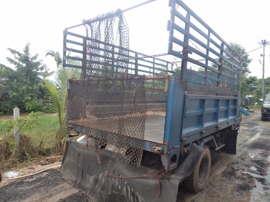 ขาย200000บาทรถ6ล้อ 115แรง สภาพสวยพร้อมใช้งาน เอกสารพร้อมโอน