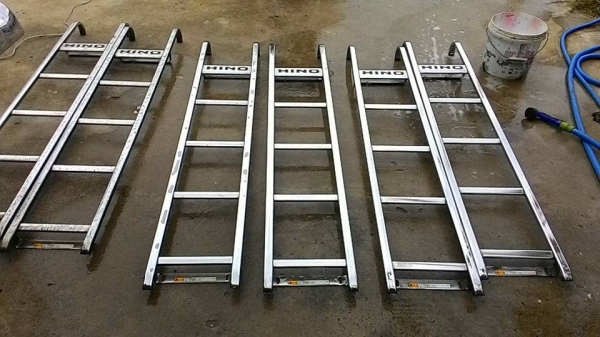 ขายบันไดข้าง HINO MEGA เก่าญี่ปุ่นสวยๆ ขายบันไดข้าง HINO MEGA เก่าญี่ปุ่นสวยๆ