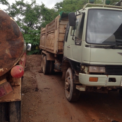 ขายรถบรรทุก 10 ล้อดัมพ์ HINO FM3M 240 แรงม้า มีระบบลากพ่วง ราคา 900000