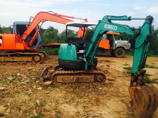 ขายรถแบคโฮ Sk25R ขายรถแบคโฮ Sk25R