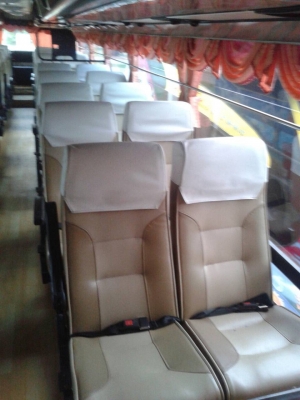 ขายรถบัส สะแกนเนีย ช่วงล่างฮีโน่เขาควาย เบรคแห้ง ยางใหม่ 40 ที่นั่ง ราคา 1250000