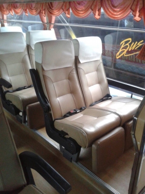 ขายรถบัส สะแกนเนีย ช่วงล่างฮีโน่เขาควาย เบรคแห้ง ยางใหม่ 40 ที่นั่ง ราคา 1250000