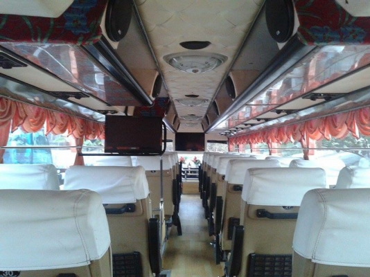 ขายรถบัส สะแกนเนีย ช่วงล่างฮีโน่เขาควาย เบรคแห้ง ยางใหม่ 40 ที่นั่ง ราคา 1250000