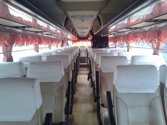 ขายรถบัส สะแกนเนีย ช่วงล่างฮีโน่เขาควาย เบรคแห้ง ยางใหม่ 40 ที่นั่ง ราคา 1250000