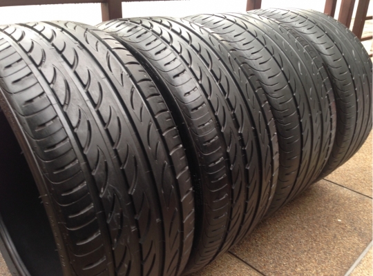 ยาง PIRELLI หน้า 245 30 20 หลัง 305 25 20 ปี12 ดอกเยอะ ไม่มีปะ ยาง PIRELLI หน้า 245 30 20 หลัง 305 25 20 ปี12 ดอกเยอะ ไม่มีปะ