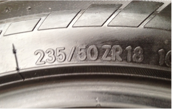 ยาง Toyo T1Sport 235 50 18 ปี12 ดอกเยอะ พร้อมใช้