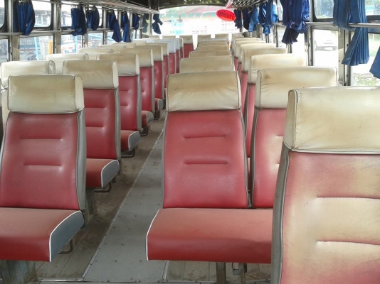 ่ISUZU 200 ขายพร้อมตัวถังรถบัส เครื่อง NISSAN PD-200 ช่วงล่าง 200  แชสซีเหมือน FTR