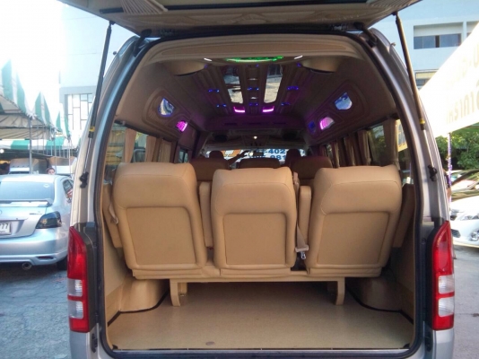 โทร 0922726669 คุณตันหยงดูแลค่ะ รถตู้ดีเซลล์ ปี 2013 เกียร์ธรรมดา แต่งวีไอพี