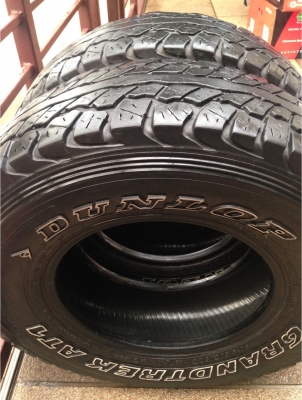 ยาง Dunlop 30 9.5 R15 ปี12 จำนวน 2เส้น สภาพดี ไม่มีปะ ยาง Dunlop 30 9.5 R15 ปี12 จำนวน 2เส้น สภาพดี ไม่มีปะ