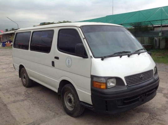 รถตู้โตโยต้า ไฮเอช.