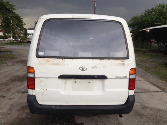 รถตู้โตโยต้า ไฮเอช.