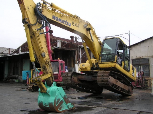 PC200-7 สภาพดี เก่านอกญี่ปุ่น