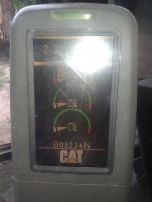 ขายรถแบคโฮ CAT 320D เอกสารเล่มทะเบียน 9200 ชม.ราคา 1800000