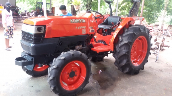 ขายครับรถไถคูโบต้า4508แรงสองเพลา  ราคา230000บาท  อยู่ วังบัว อ คลองขลุง จ กำแพงเพชรสนใจโทร 0813655997 อำพรพาเจริญราคาคุยกันได้อีกนะครับ