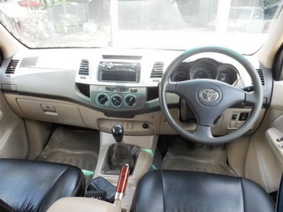 TOYOTA VIGO 2.5 D4D CAB MT ปี 2006 รถสวยพร้อมใช้ จัดไฟแนนซ์ได้ T.086-527-9533