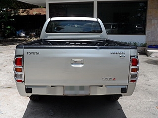 TOYOTA VIGO 2.5 D4D CAB MT ปี 2006 รถสวยพร้อมใช้ จัดไฟแนนซ์ได้ T.086-527-9533