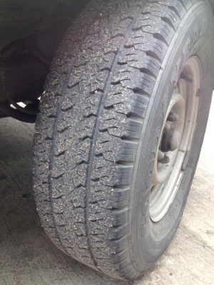 ยาง 195R14 สภาพดี 4เส้น