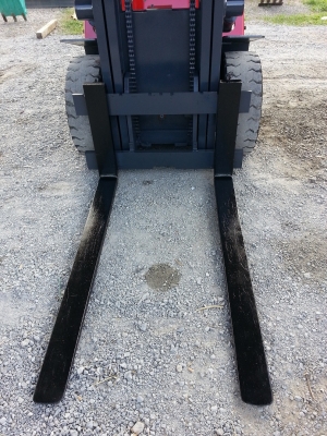 ขาย NISSAN 3ตัน เสา 3เมตร นำเข้าจากญี่ปุ่น พร้อมใช้งาน 090-986-2521