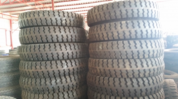 ยาง 1100/20 เรเดียล และ ผ้าใบ