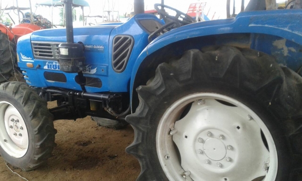 ขายรถแช้มป์484แรง ราคา135000บาทมีโลตาลี้หนึ่งอันรถเดิมๆพร้อมใช้งานสนใจโทร0813655997 อำพร พาเจริญ ราคานี้ยังต่อลองได้อีกนะครับ