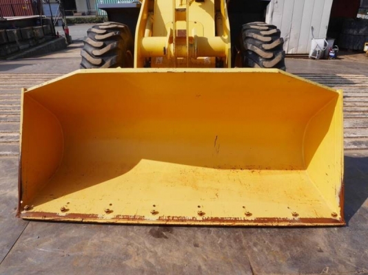 ขาย KOMATSU WA100-3E สภาพนางฟ้า ไร้ที่ติ เดิมๆ นำเข้าจากญี่ปุ่น 090-986-2521 อ๊อบ