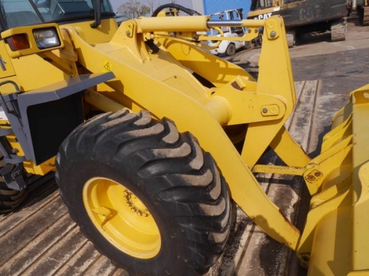 ขาย KOMATSU WA100-3E สภาพนางฟ้า ไร้ที่ติ เดิมๆ นำเข้าจากญี่ปุ่น 090-986-2521 อ๊อบ