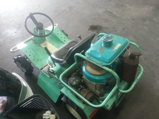 ขายรถตัดหญ้า Sato เครื่อง Kubota OHV ขายรถตัดหญ้า Sato เครื่อง Kubota OHV
