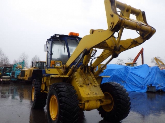 ขาย KOMATSU WA 300-1 ซีเรียลสูง 30,000 นำเข้าจากญี่ปุ่น สวยสุดๆ รีบจอง มีคันเดียว 090-986-2521 อ๊อบ ขาย KOMATSU WA 300-1 ซีเรียลสูง 30,000 นำเข้าจากญี่ปุ่น สวยสุดๆ รีบจอง มีคันเดียว 090-986-2521 อ๊อบ