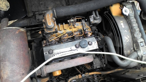 ขายรถแบคโฮ KOMATSU PC60-5 หัวคีปไม้ของญี่ปุ่น คีปใส่รถ 10 ล้อได้เลย ราคา 280000