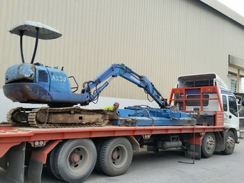 แจ้งลูกค้าครับ จัดส่งขึ้นรถเรียบร้อยแล้วนะครับ เตรียมออกชายแดนไปพม่าได้เลยครับ ทั้งรถขุด แบคโฮ และเครน รถบรรทุก