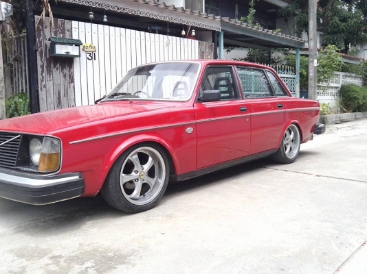 ขายวอลโว่244dl สภาพพร้อมใช้สวยๆ ขายวอลโว่244dl สภาพพร้อมใช้สวยๆ