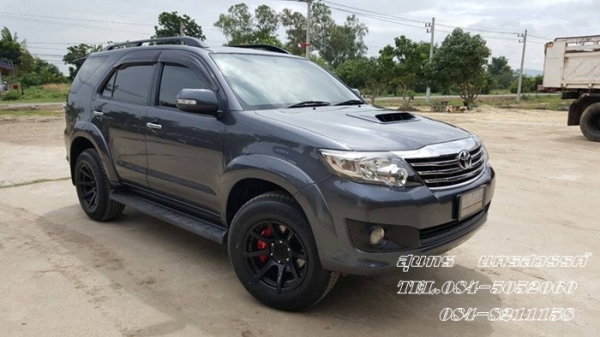 ขายด่วน TOYOTA, FORTUNER 3.0 V TOP  ปี12 สภาพเดิมๆ สวยมากครับ ราคาสุดคุ้ม