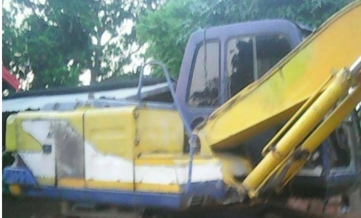 KOBELCO MARK III SK 120 รถบอดี้สวยเดิมๆพร้อมใช้งานได้เลย เครื่องยนต์เดิมๆปั๊มเดิมแรงดีทำงานไม่โหลด ภายในเก๋งสะอาดสวยอุปกรณ์ครบพร้อม ไฟฟ้าตัดแล้ว ภายนอกบูมอาร์มสวย ไม่มีปะไม่มีดาม ช่วงล่างเอวแน่นดี เฟลมสวยไม่มีผุกร่อน สป๊อกเก็ตตัวเดินเต็มดีใช้ได้นาน โรลเลอ