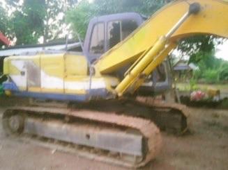 KOBELCO MARK III SK 120 รถบอดี้สวยเดิมๆพร้อมใช้งานได้เลย เครื่องยนต์เดิมๆปั๊มเดิมแรงดีทำงานไม่โหลด ภายในเก๋งสะอาดสวยอุปกรณ์ครบพร้อม ไฟฟ้าตัดแล้ว ภายนอกบูมอาร์มสวย ไม่มีปะไม่มีดาม ช่วงล่างเอวแน่นดี เฟลมสวยไม่มีผุกร่อน สป๊อกเก็ตตัวเดินเต็มดีใช้ได้นาน โรลเลอ