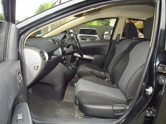 MAZDA2 1.5 MT ปี2011 รถสวย พร้อมโอนเลยจ้า