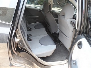 HONDA JAZZ 1.5 AUTO ปี 2004 พร้อมติดแก๊ส LPG จัดไฟแนนซ์ได้ ไม่ต้องมีคนค้ำ T.086-527-9533