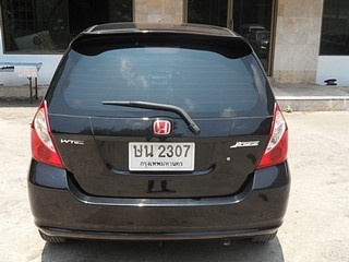 HONDA JAZZ 1.5 AUTO ปี 2004 พร้อมติดแก๊ส LPG จัดไฟแนนซ์ได้ ไม่ต้องมีคนค้ำ T.086-527-9533