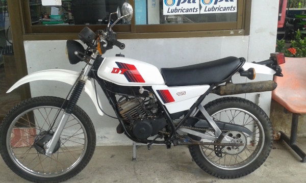 Yamaha dt125mono