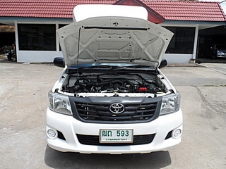 TOYOTA VIGO CHAMP 2.7 SINGLE MT ปี 2012 ติดแก๊สตั้งแก๊ส LPG จัดไฟแนนซ์ได้ T.086-527-9533