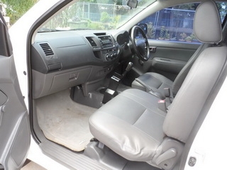 TOYOTA VIGO CHAMP 2.7 SINGLE MT ปี 2012 ติดแก๊สตั้งแก๊ส LPG จัดไฟแนนซ์ได้ T.086-527-9533